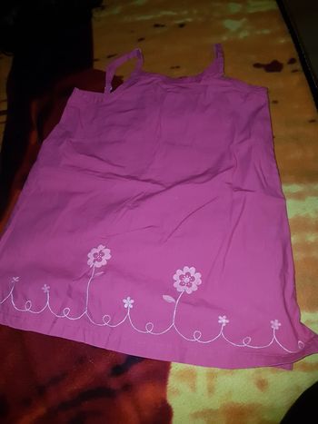 Jolie robe à bretelles. 18 mois.