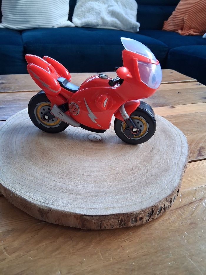 Ricky Zoom - photo numéro 2