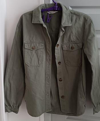 Veste en jean H&M taille 12-13 ans en très bon état