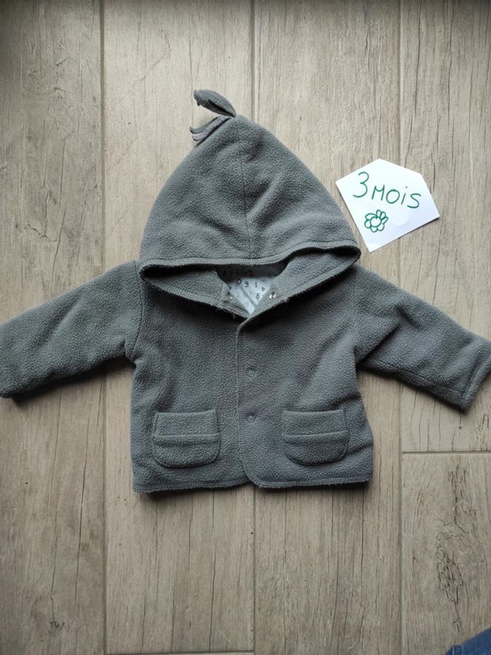 Gilet gris à capuche mixte 3 mois