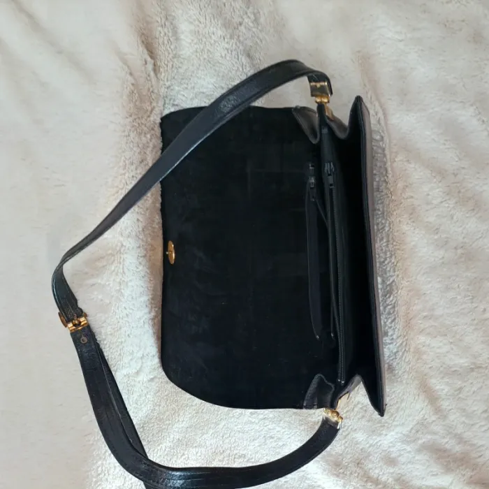Sac à main vintage noir cuir croco et boucle dorée réglable format épaule S051 - photo numéro 6