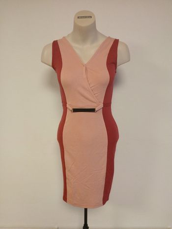 Robe rose et bordeaux