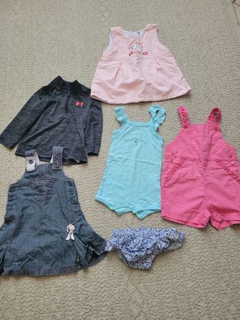 vêtements pour bébés 