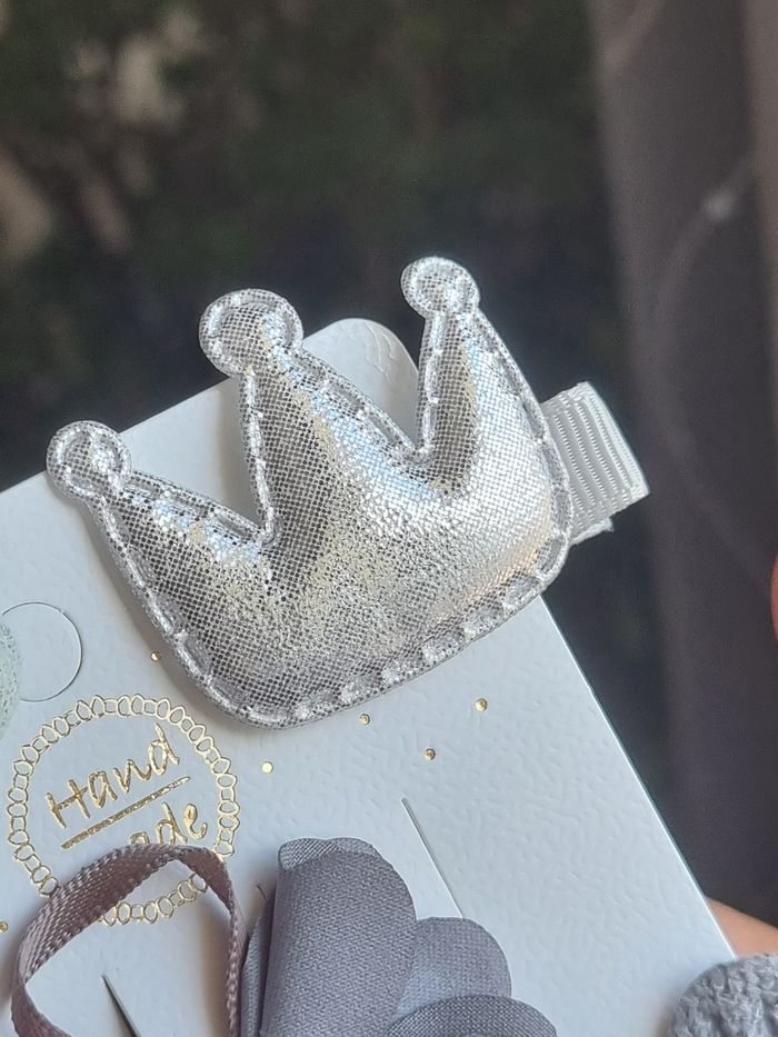 Lot de 5 pinces à cheveux neufs - photo numéro 2