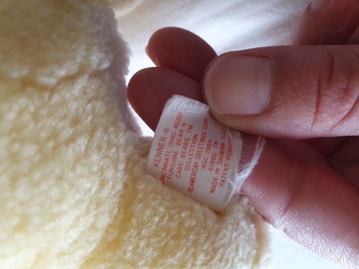 Peluche Bisounours Grosjojo Jaune Kenner Care Bears H 18 cm Vintage - photo numéro 6