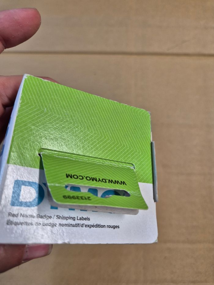 DYMO rouleau 200 étiquettes badges adhésifs rouges - photo numéro 3
