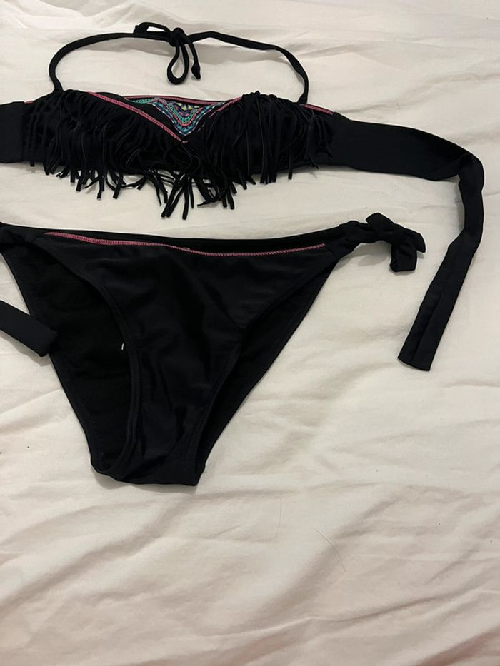 Maillot de bain noir détails flashy - photo numéro 3