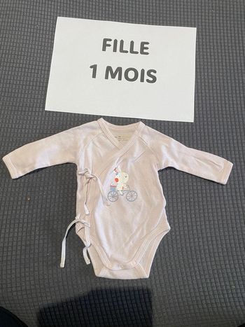 Bodie 1 mois fille
