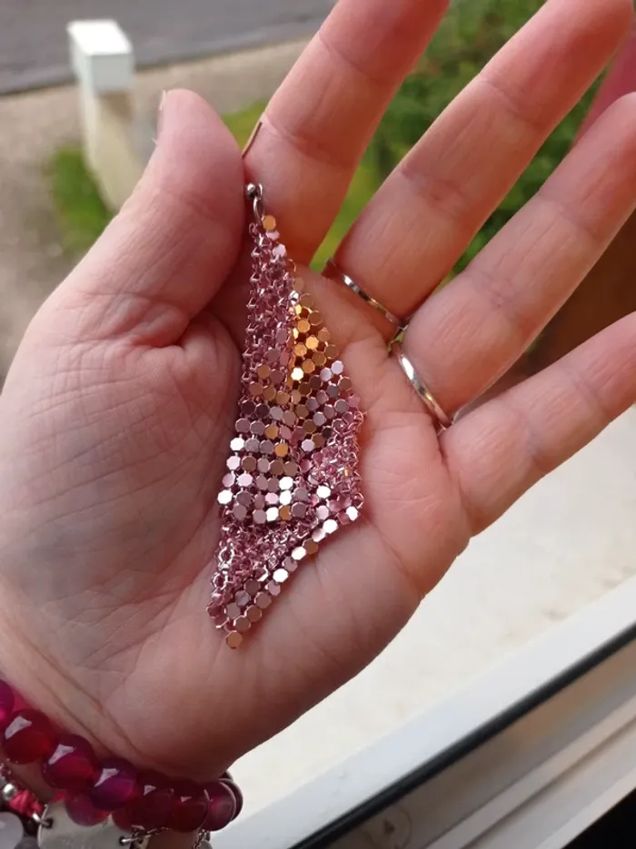 Boucles d'oreilles géométrique femme rose a strass - photo numéro 5