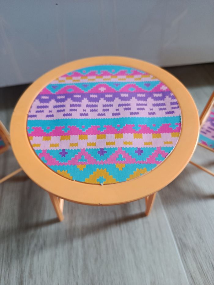Table et chaises Barbie vintage - photo numéro 2