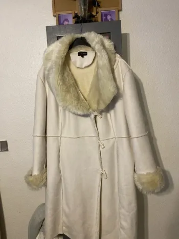 superbe manteau large col blanc cassé Jean-Marc Philippe taille 8: 56 neuf
