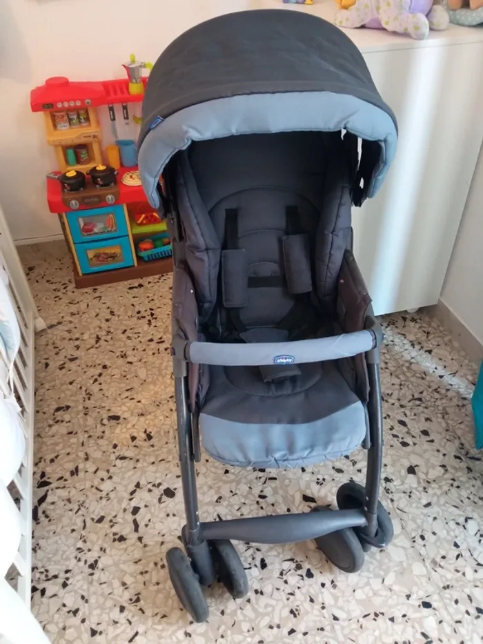Poussette Chicco bleue