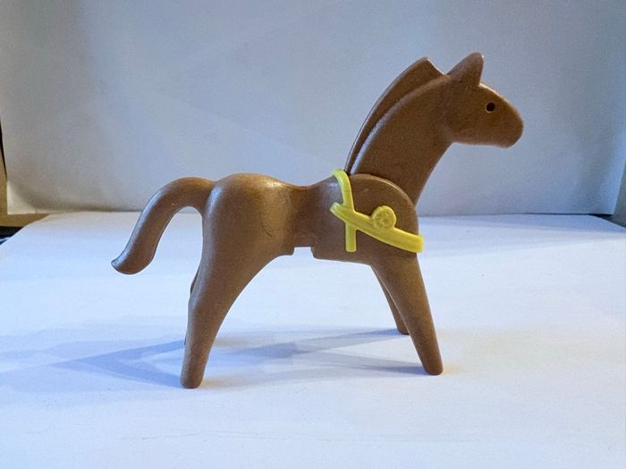 Cheval Playmobil Marron avec harnais jaune - chevalier Western Ranch - photo numéro 3