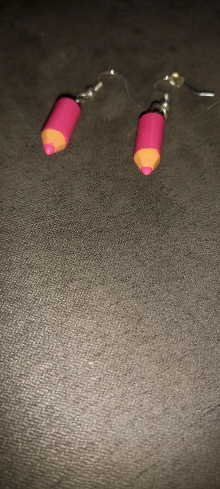 Boucle d'oreille crayon - photo numéro 3