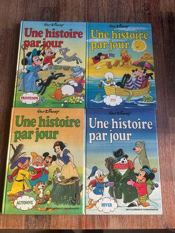 Lit de 4 livres disney 