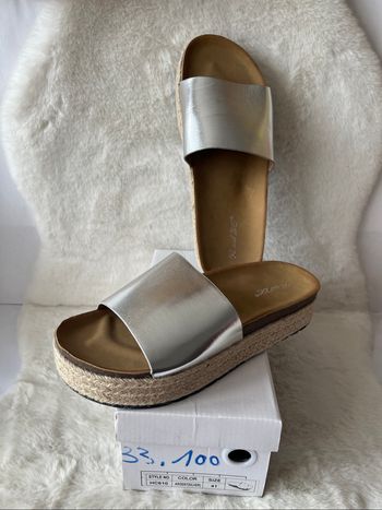 Sabots, sandales, claquettes argentés pointure 41