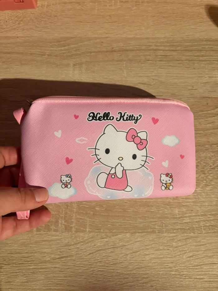 Trousse hello Kitty - photo numéro 2