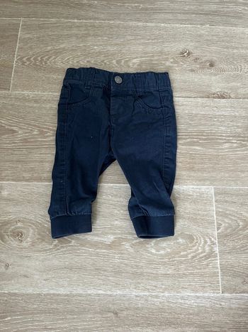 Pantalon tape à l’œil