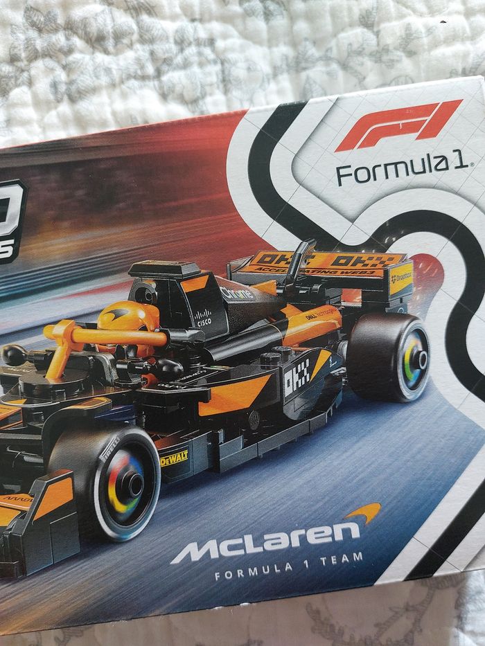 Lego Formule 1 McLaren 269 pièces neuf - photo numéro 3