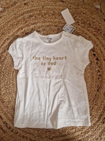 Tee shirt manches courtes blanc cassé avec imprimé doré à paillettes Kiabi neuf avec 🏷 🍓24 mois🍓