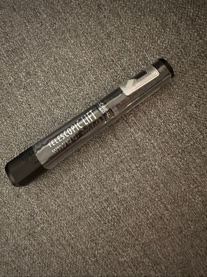Mascara télescopic lift extra black l’oreal Paris neuf avec étiquette