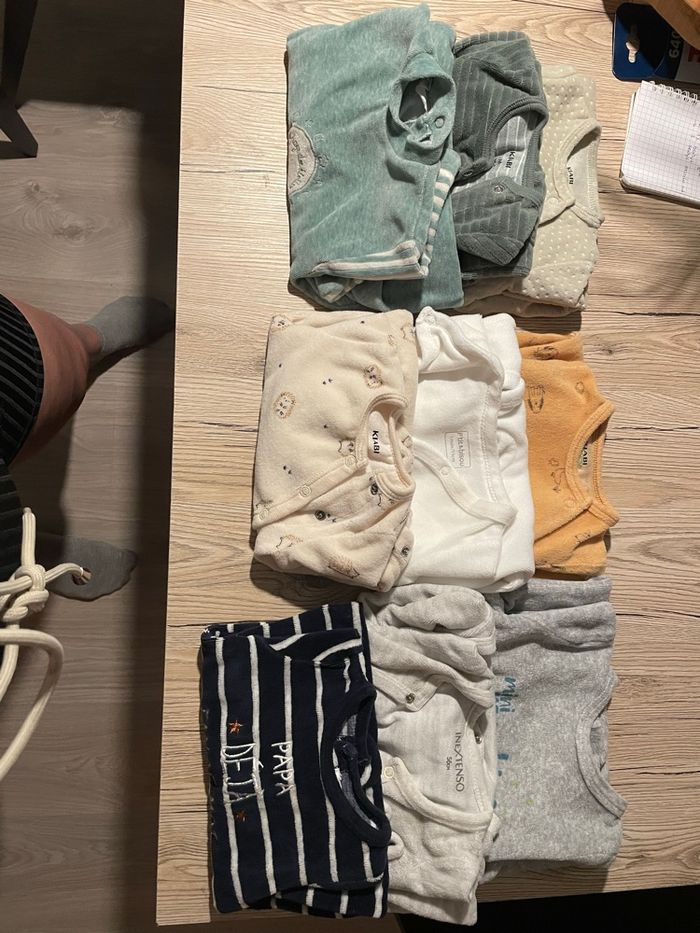 Lot de vêtements bébé 1 mois / 30 pcs - photo numéro 3