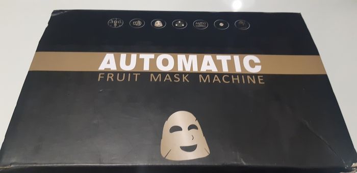 Machine pour fabriquer des masques du visage NEUVE - photo numéro 3