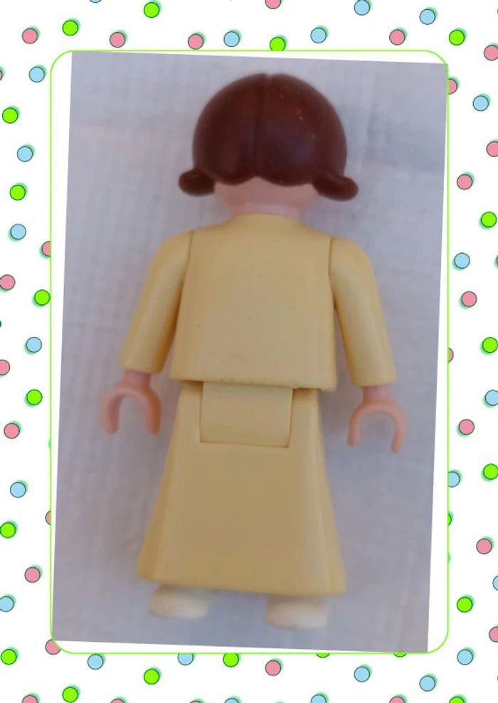 Enfant fille Playmobil - photo numéro 2