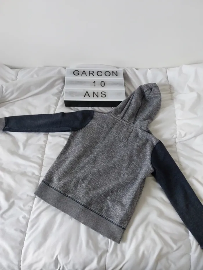 Gilet zippée capuche garçon 10 ans C&A - photo numéro 2