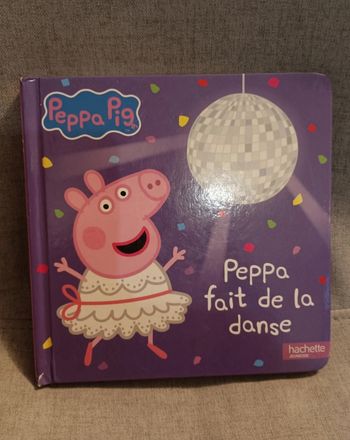 Livre Peppa pig peppa  fait de la.danse