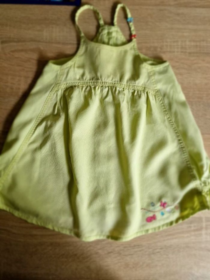 Robe a bretelle