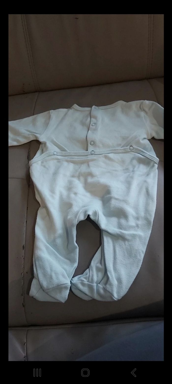 Bodie hivers ou pyjama ete 3 mois - photo numéro 4