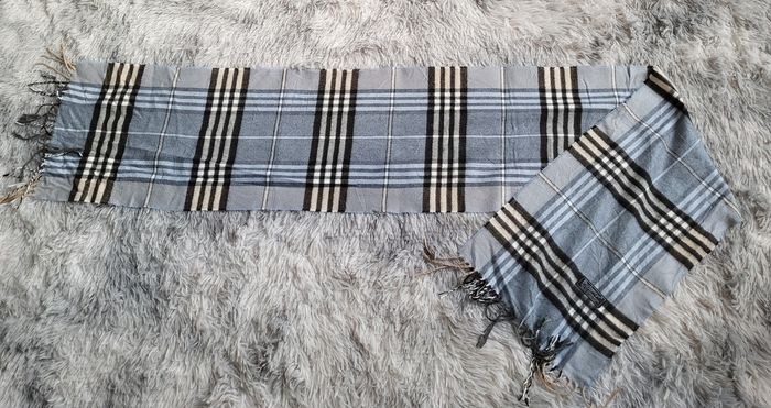 🧣💙 Écharpe Vintage Burberrys of London – 100% Laine d’Agneau – Made in England 💙🧣 - photo numéro 6