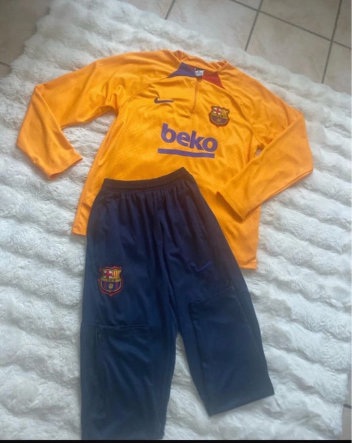 Survêtement Nike Barcelone taille L homme