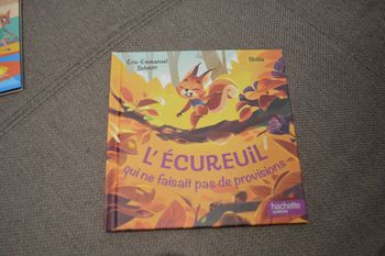 Livre Mac Donald Happy Meal L'écureuil qui ne faisait pas de provisions