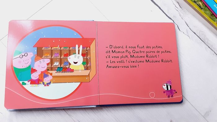 Livre Peppa pig fait du patin à glace, Hachette jeunesse,  comme neuf - photo numéro 3