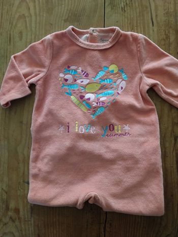 Grenouillère fille taille 6 mois