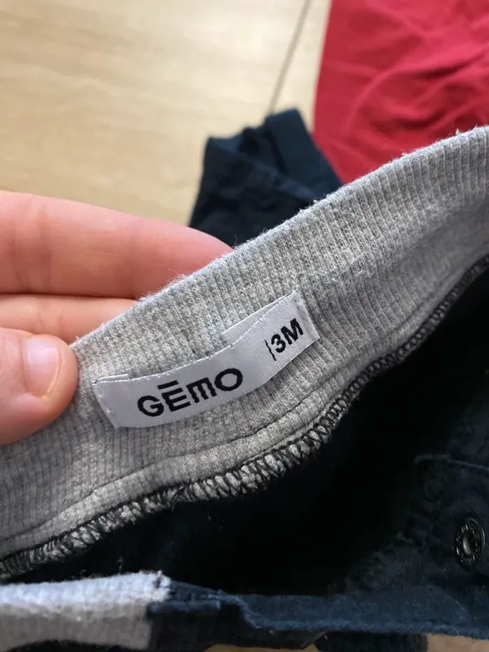 Lot de 2 pantalons taille 3 mois - photo numéro 2