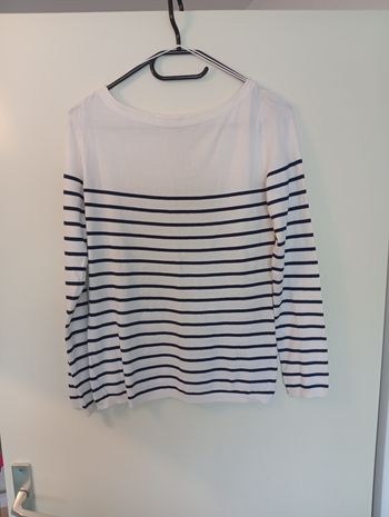 Pull marin neuf taille 38/40