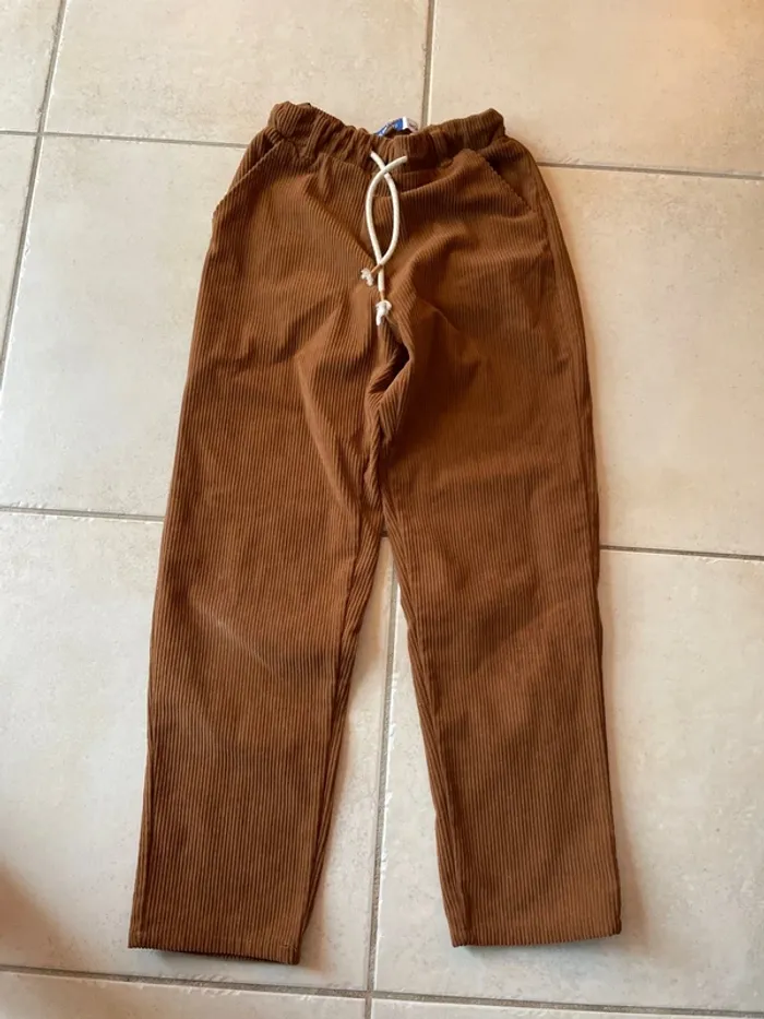 Pantalon mom velours côtelé