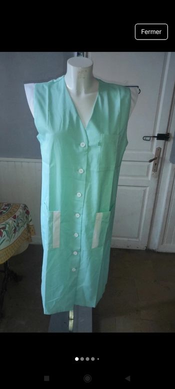 Très belle robe tablier f74
