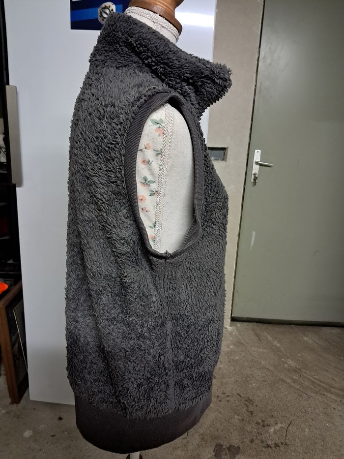 Veste polaire grise sans manches - photo numéro 5