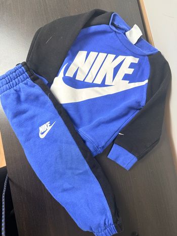 Ensemble Nike