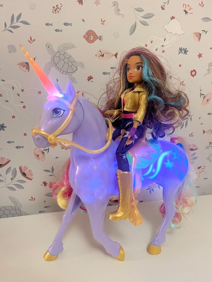 Unicorn Academy Licorne Interactive avec son et lumière Wildstar