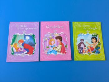 3 livres souples : Cendrillon, la Belle au bois dormant et le livre de la jungle
