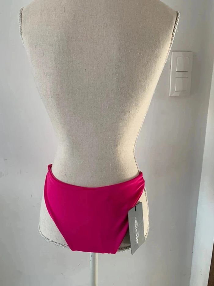 Superbe bas de bikini fushia  pretty little thing neuf taille eur 38 - photo numéro 9