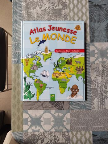 Livre Atlas Jeunesse- Le Monde