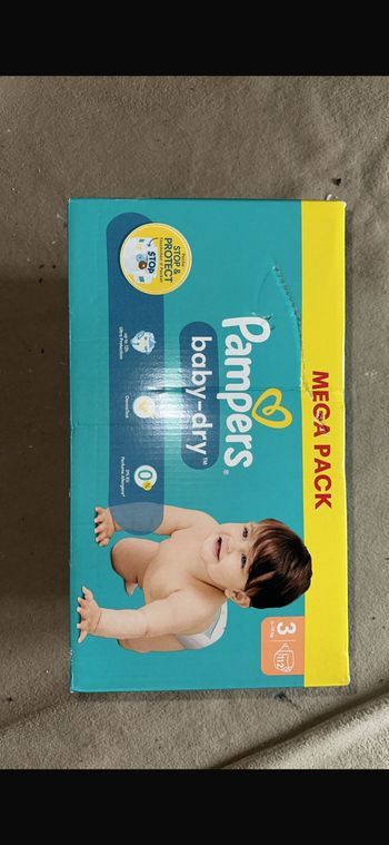 3 cartons de disponible