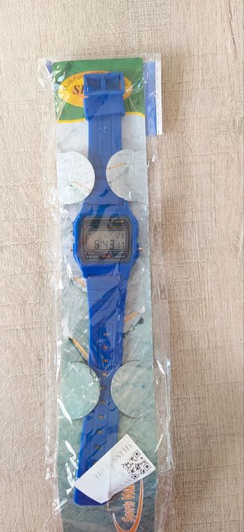 Montre bleu waterproof