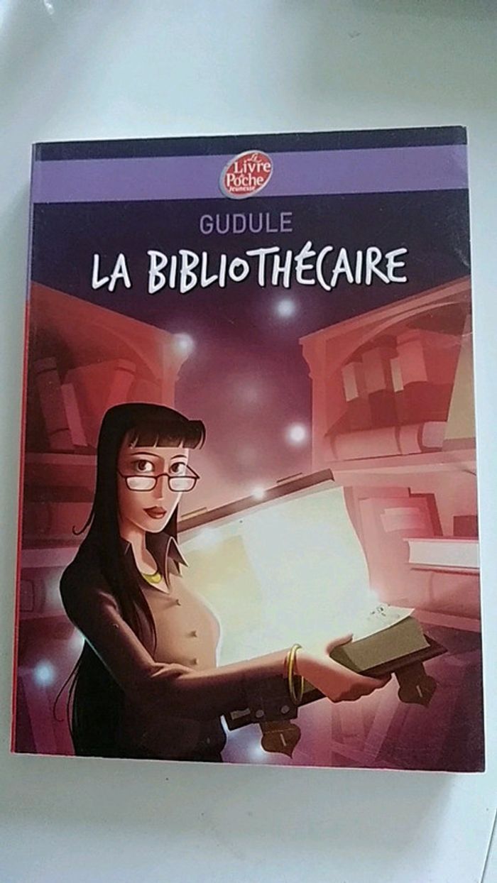Livre de poche pour collégien La bibliothécaire